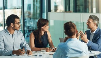 8 Ways to Improve Culture for Interpersonal Communication with Teams